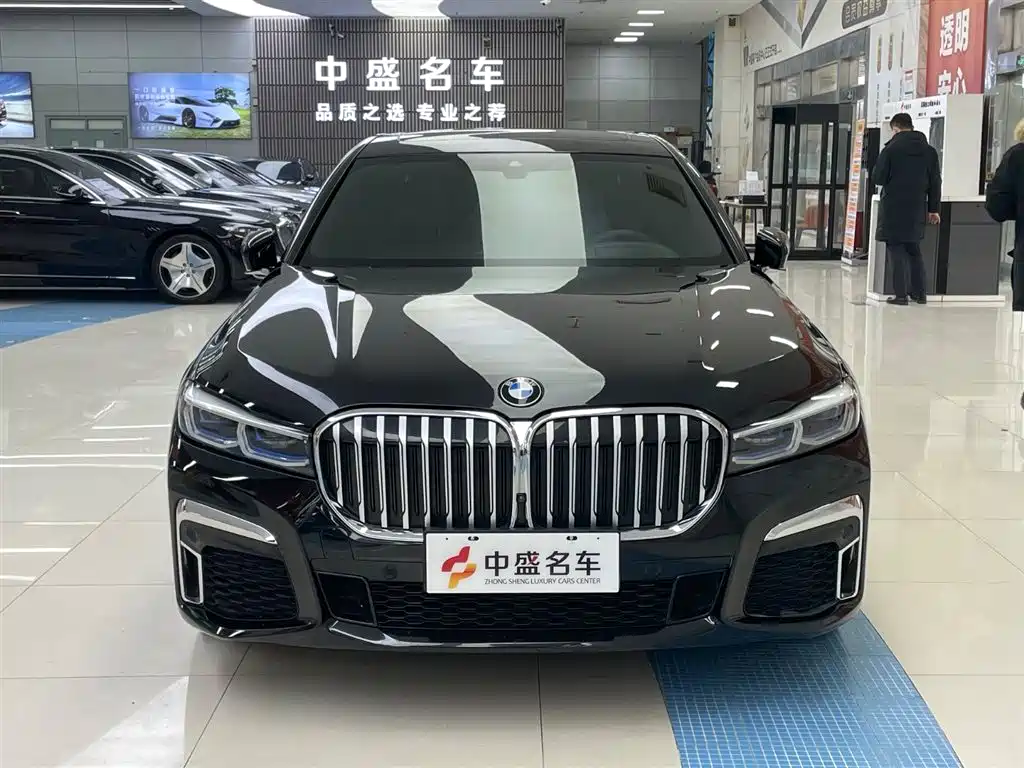 BMW BMW 7 Series 2021 740Li M Sport Package Premium Model 2021 - thumbnail 2