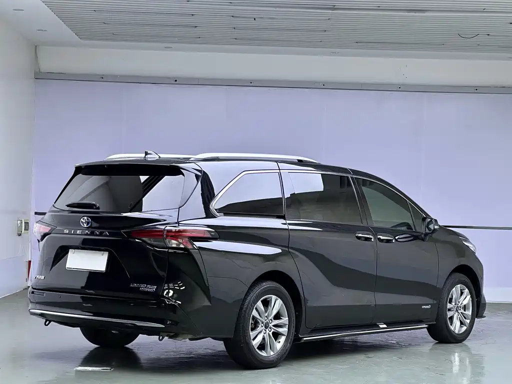 Toyota Toyota Sienna 2021 2.5L Hybrid Limited Edition 2022 - thumbnail 6