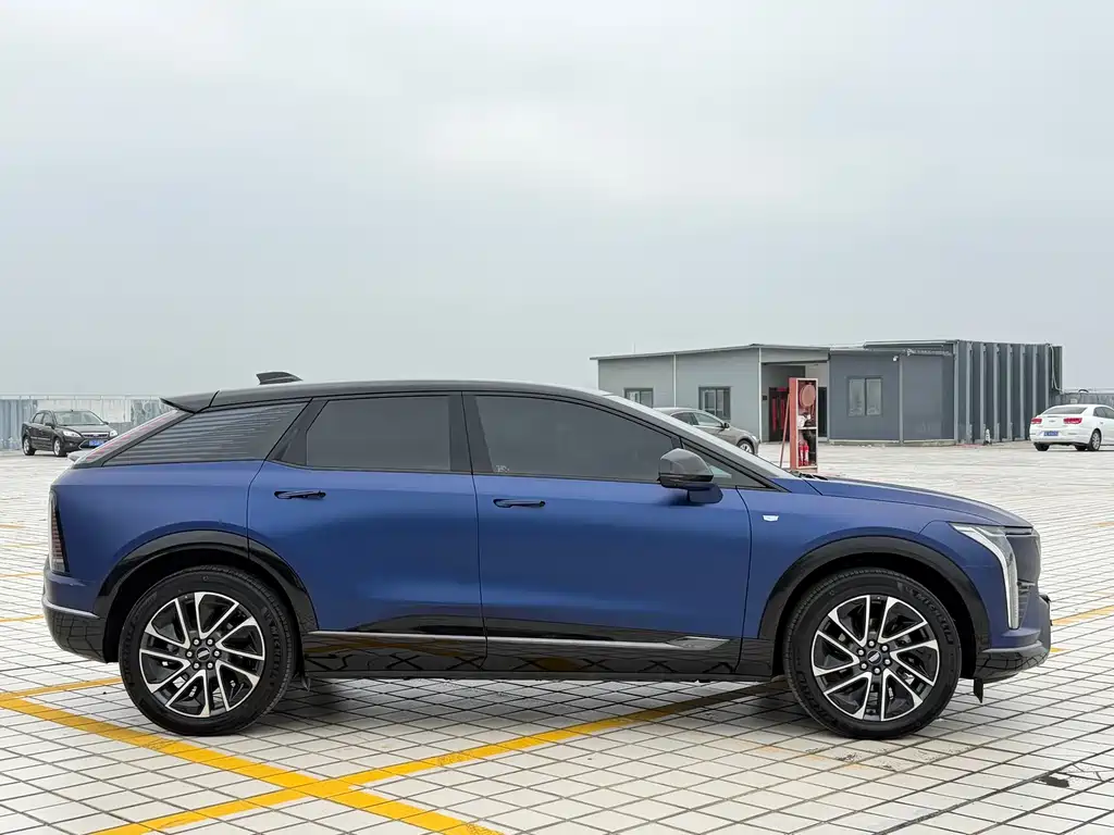 Cadillac IQ Aoxu 2024 Model AWD Long Range Version 2024 - thumbnail 4