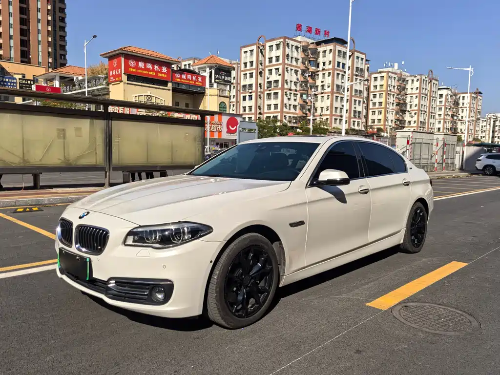 BMW BMW 5 Series Hybrid 2015 Model 530Le 2016 - thumbnail 2