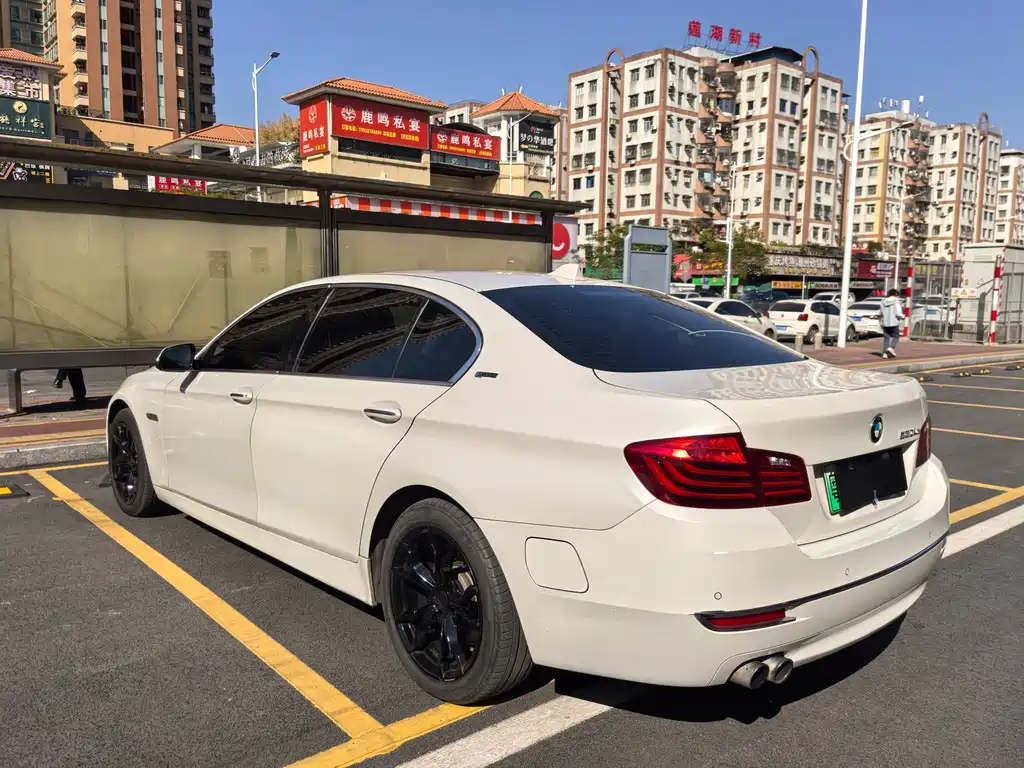 BMW BMW 5 Series Hybrid 2015 Model 530Le 2016 - thumbnail 5