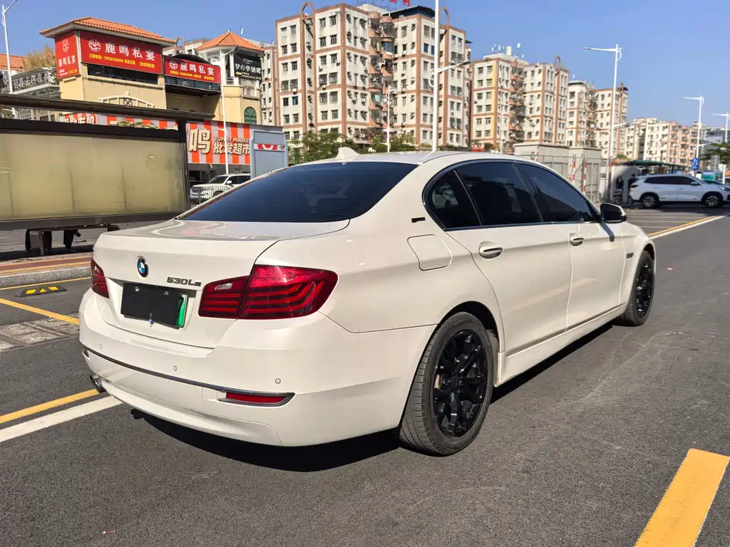 BMW BMW 5 Series Hybrid 2015 Model 530Le 2016 - thumbnail 7