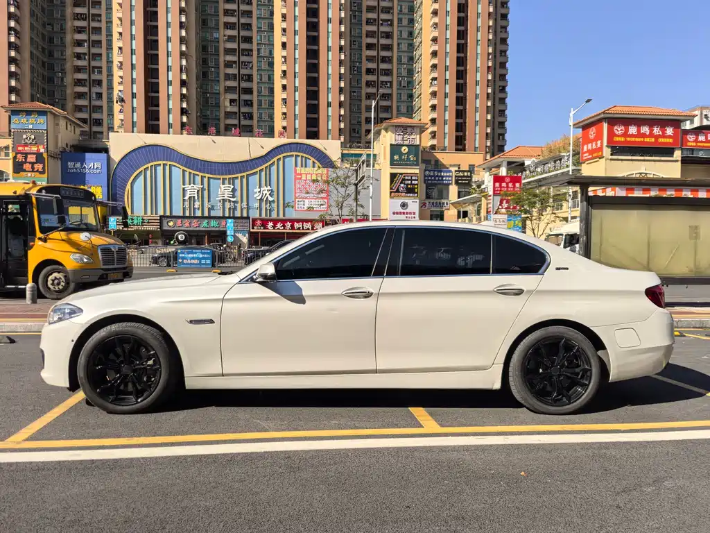 BMW BMW 5 Series Hybrid 2015 Model 530Le 2016 - thumbnail 8