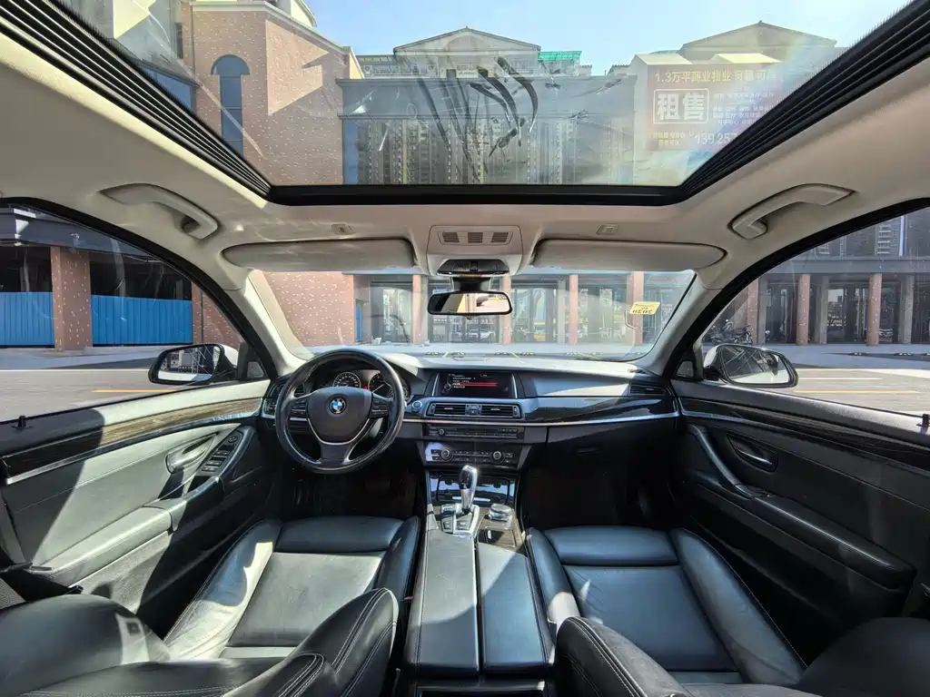 BMW BMW 5 Series Hybrid 2015 Model 530Le 2016 - thumbnail 18