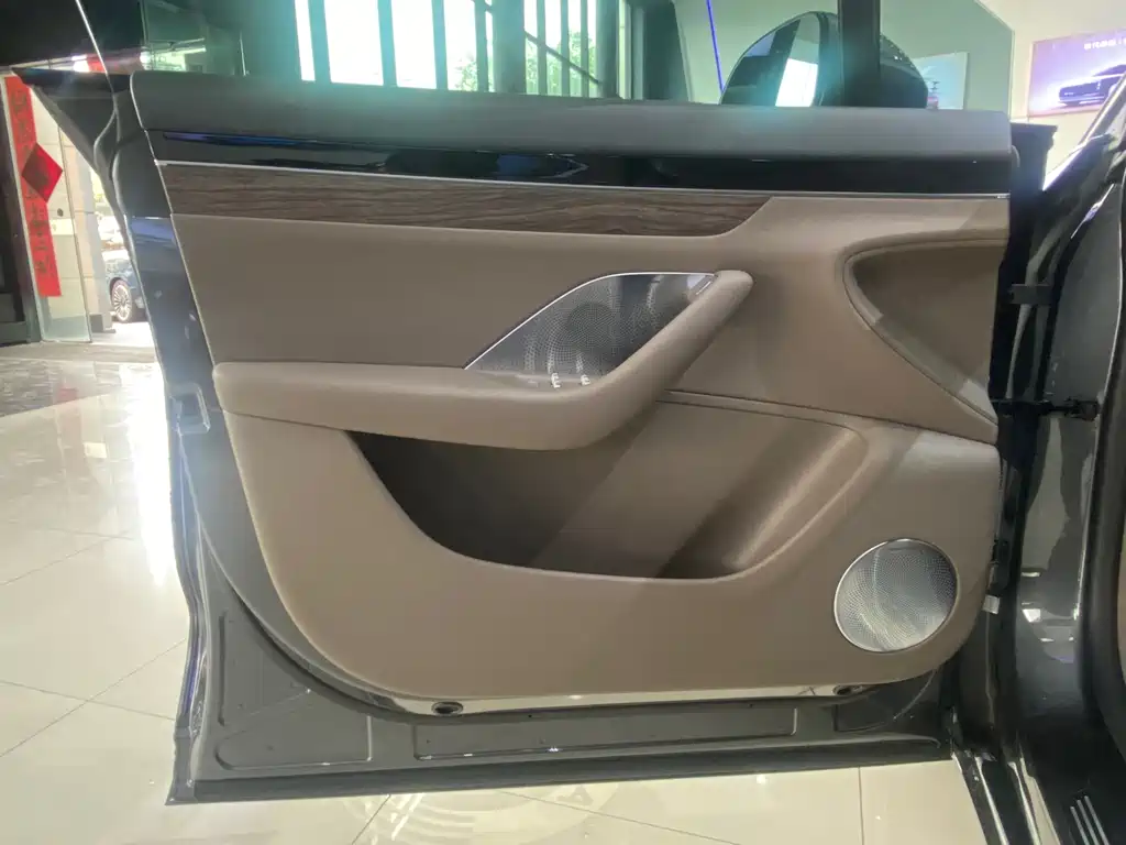 Zhijie Aito R7 2025 Extended Range 251km Max 2025 - thumbnail 8