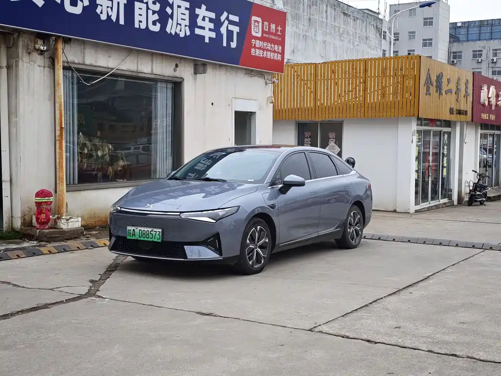 XPeng XPeng P5 2021 550E 2022