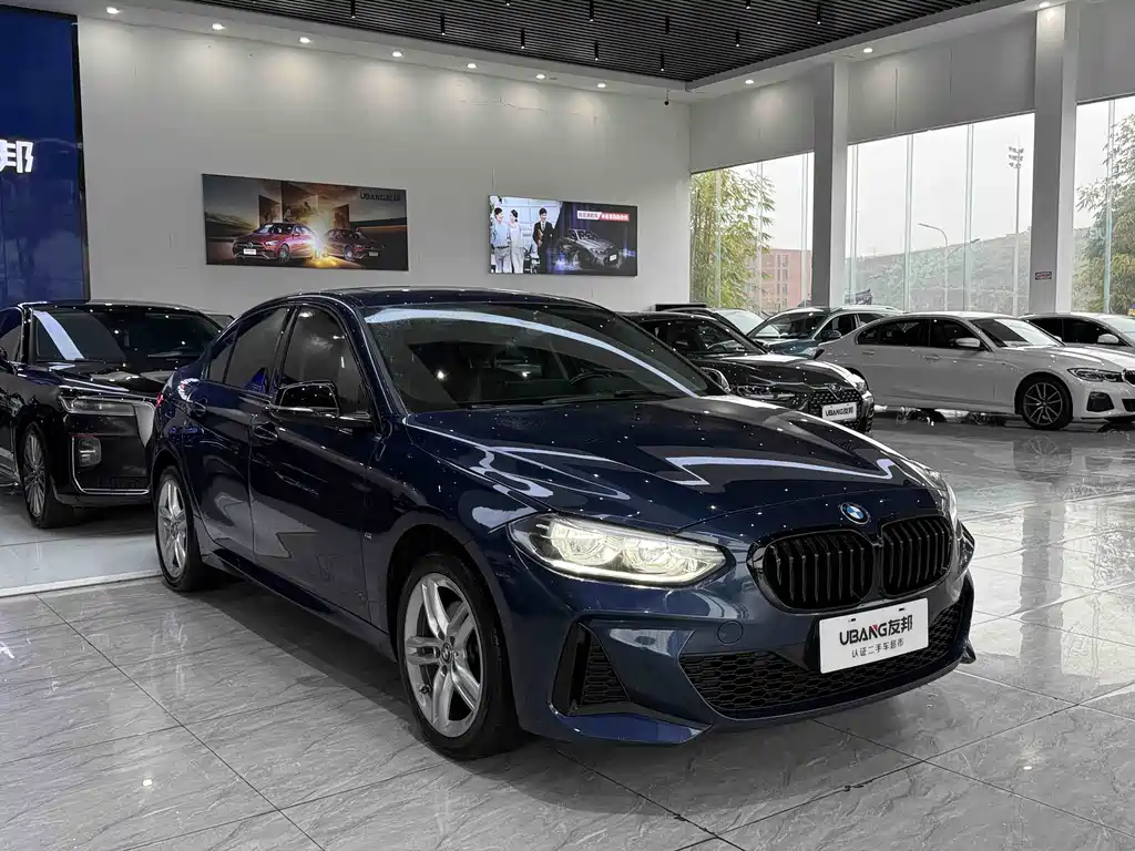 BMW BMW 1 Series 2021 Model Year Facelift 120i M Sport Shadow Night Edition 2021 - thumbnail 3