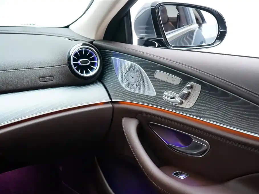 Mercedes-Benz Mercedes-Benz CLS 2021 Facelift CLS 300 AMG Line 2022 - thumbnail 26