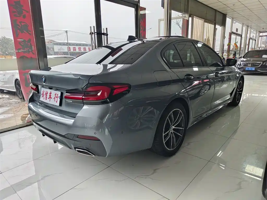 BMW BMW 5 Series (Imported) 2021 Model 525i M Sport Package 2021 - thumbnail 5