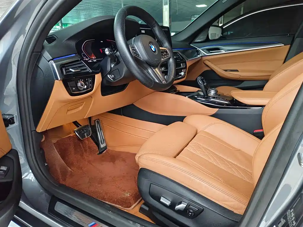 BMW BMW 5 Series (Imported) 2021 Model 525i M Sport Package 2021 - thumbnail 8