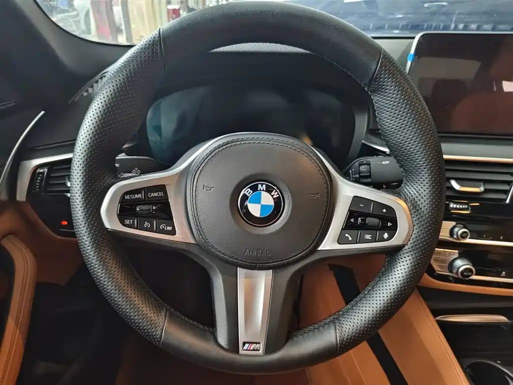 BMW BMW 5 Series (Imported) 2021 Model 525i M Sport Package 2021 - thumbnail 10