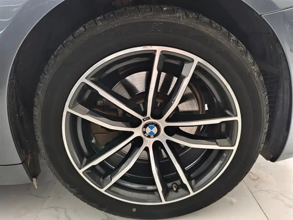 BMW BMW 5 Series (Imported) 2021 Model 525i M Sport Package 2021 - thumbnail 16