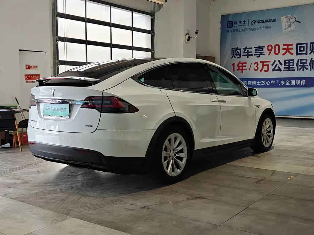 Tesla Model X 90D 2017 - thumbnail 9