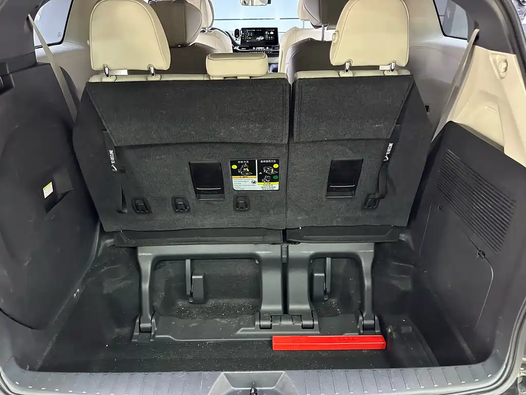 Toyota Toyota Sienna 2024 2.5L Hybrid AWD Premium Edition 2024 - thumbnail 15