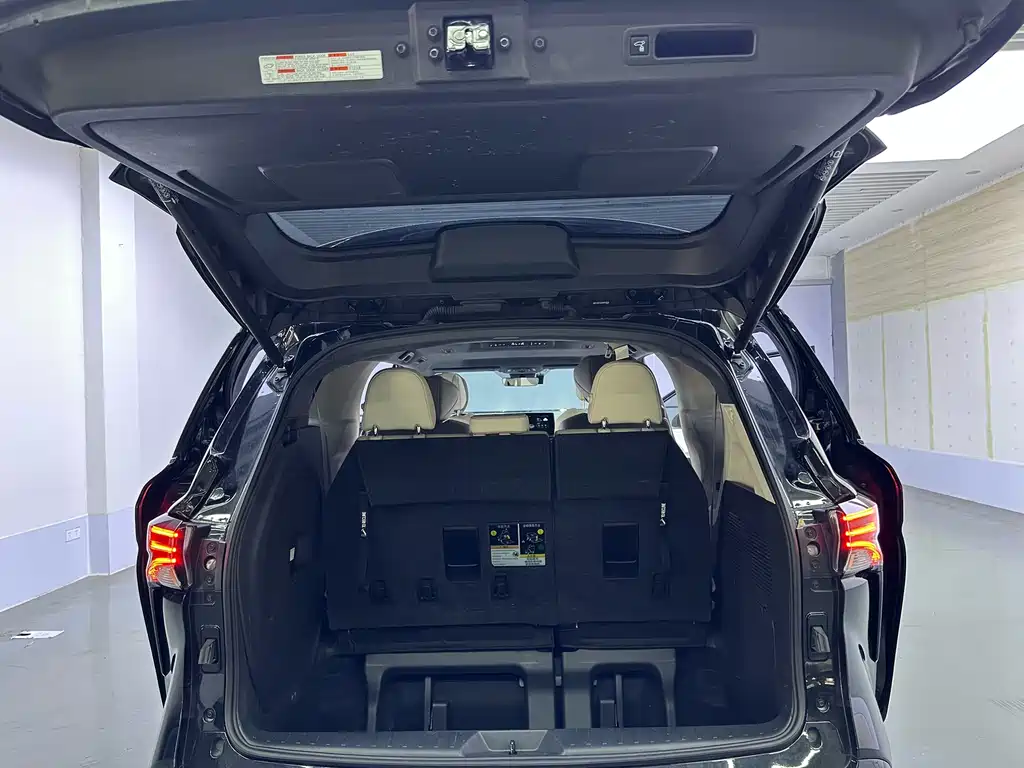 Toyota Toyota Sienna 2024 2.5L Hybrid AWD Premium Edition 2024 - thumbnail 17