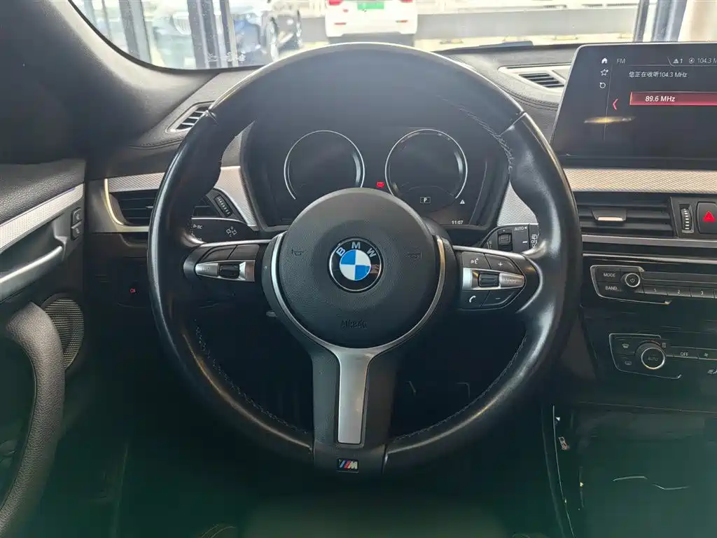 BMW BMW X2 2022 sDrive25i M Sport Package 2022 - thumbnail 9