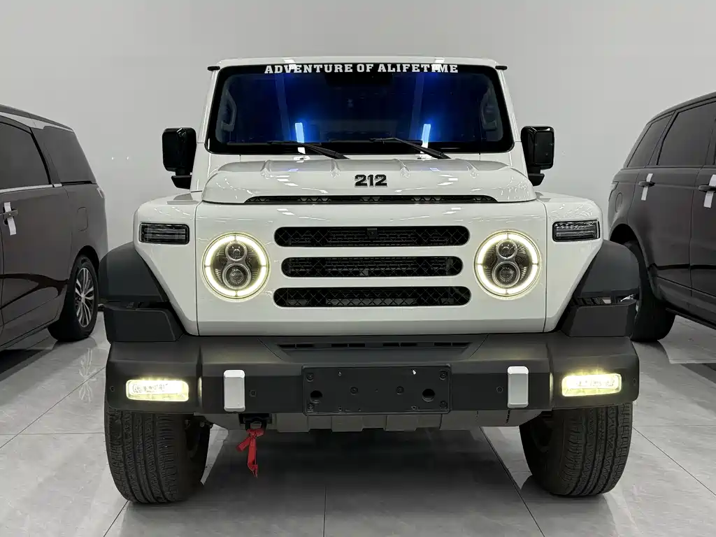 212 212 T01 2025 2.0T Diesel 2025 - thumbnail 2