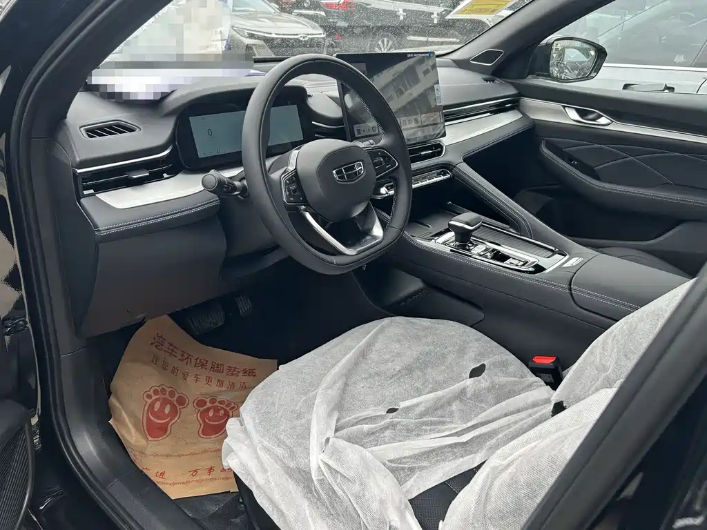 Geely Auto Star Ray 2026 East Shine 1.5TD Fuyao Edition 2026 - thumbnail 4