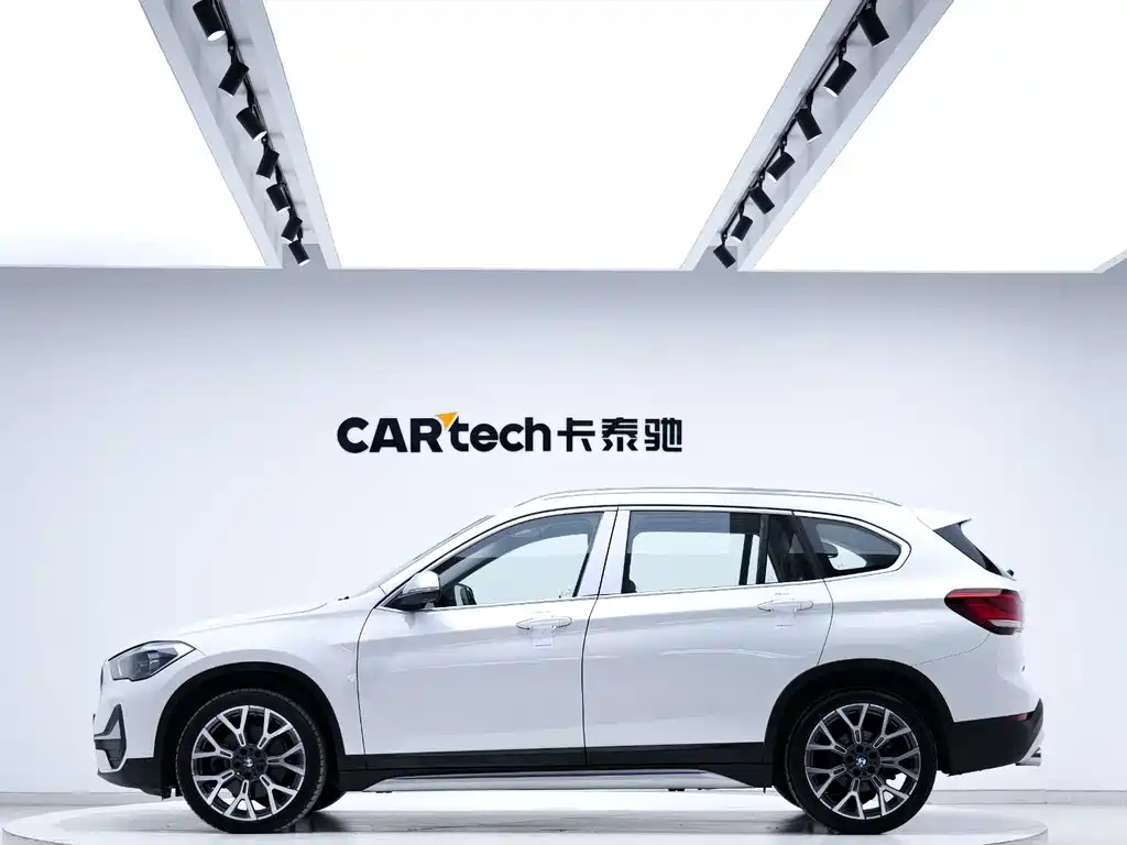 BMW BMW X1 2021 xDrive25Li Premium Model 2021 - thumbnail 2