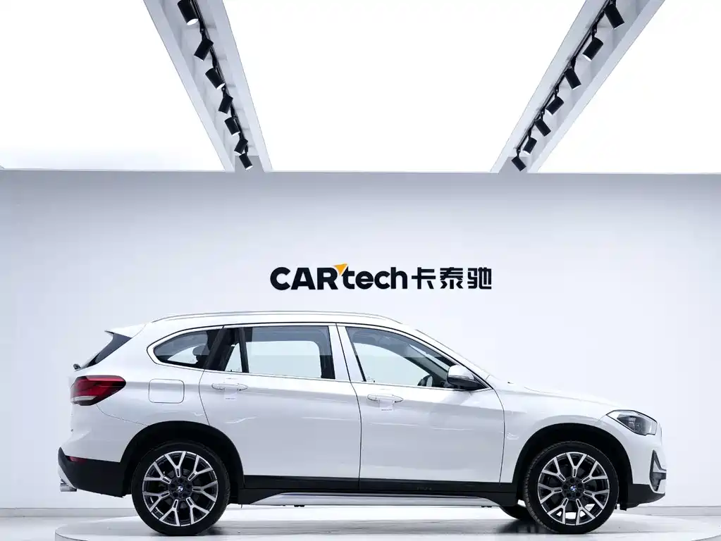 BMW BMW X1 2021 xDrive25Li Premium Model 2021 - thumbnail 4