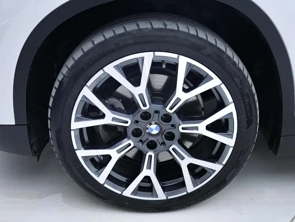 BMW BMW X1 2021 xDrive25Li Premium Model 2021 - thumbnail 11