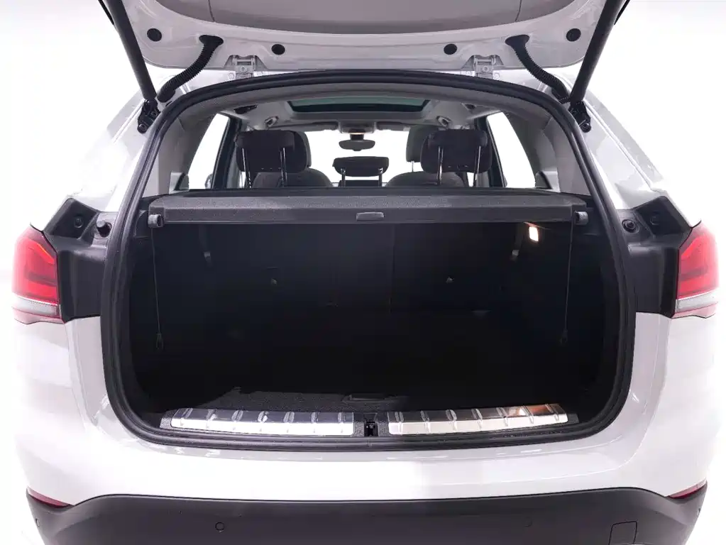 BMW BMW X1 2021 xDrive25Li Premium Model 2021 - thumbnail 16
