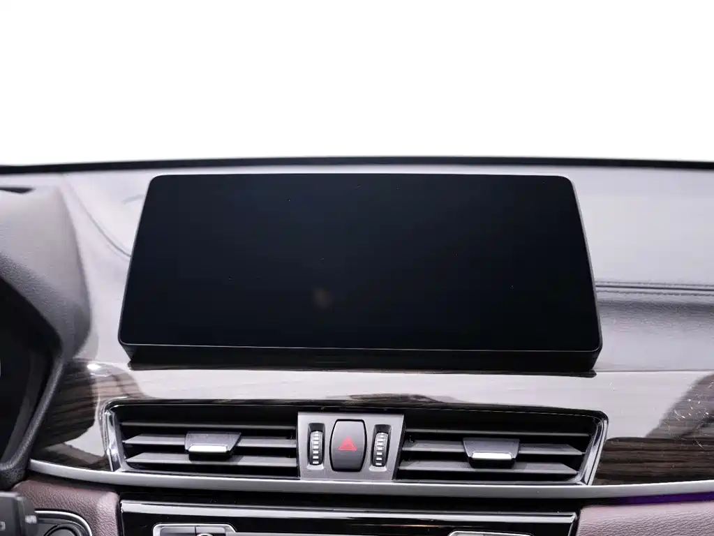 BMW BMW X1 2021 xDrive25Li Premium Model 2021 - thumbnail 17