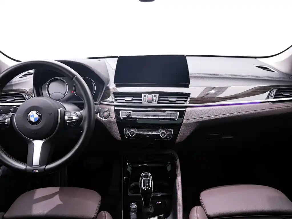 BMW BMW X1 2021 xDrive25Li Premium Model 2021 - thumbnail 18