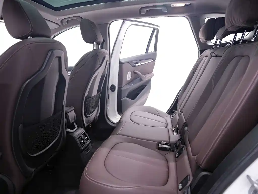 BMW BMW X1 2021 xDrive25Li Premium Model 2021 - thumbnail 19