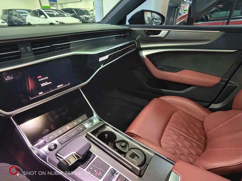 Audi Audi A7L 2025 45 TFSI quattro Black Knight Edition 2025 - thumbnail 6