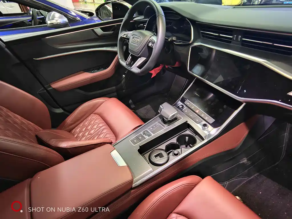 Audi Audi A7L 2025 45 TFSI quattro Black Knight Edition 2025 - thumbnail 8