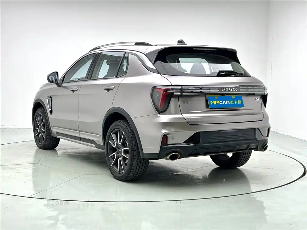 Lynk & Co Lynk & Co 01 2024 2.0TD FWD Global Pro 2024 - thumbnail 5