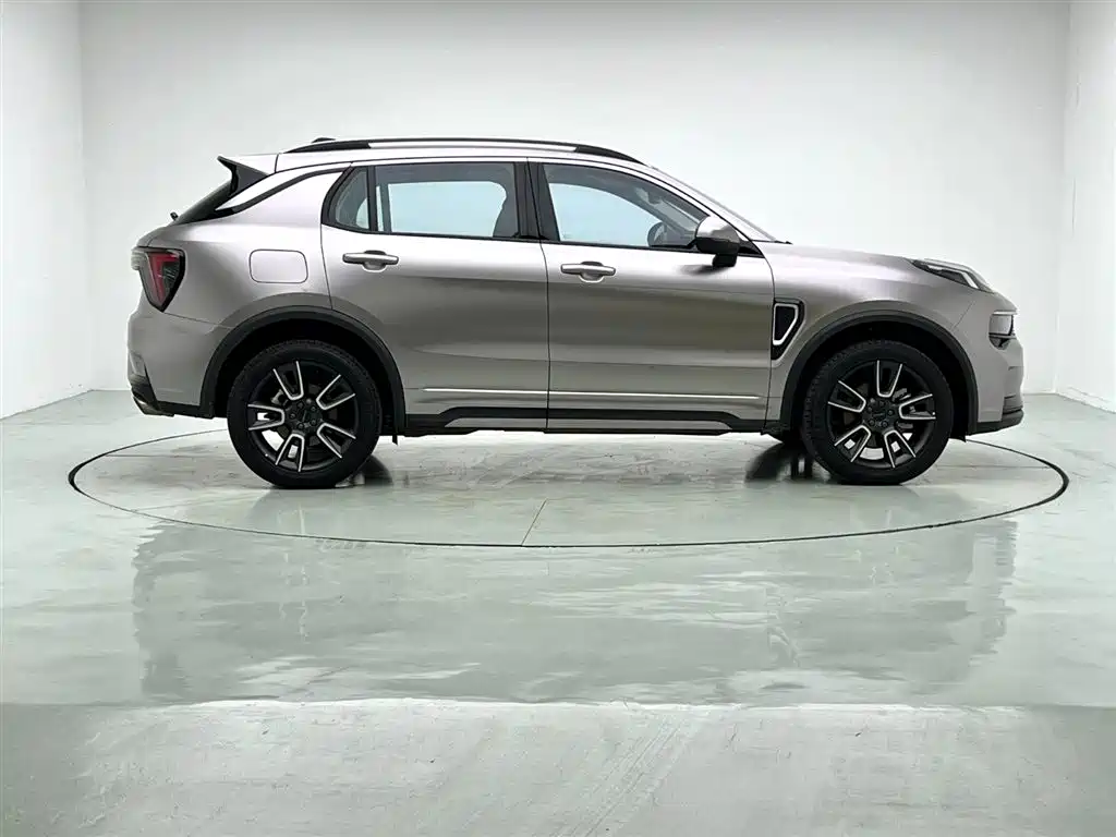 Lynk & Co Lynk & Co 01 2024 2.0TD FWD Global Pro 2024 - thumbnail 9