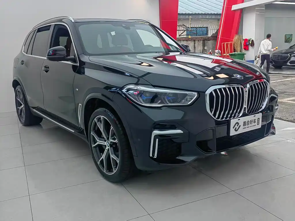 BMW BMW X5 2022 xDrive 40Li M Sport Package 2023 - thumbnail 3