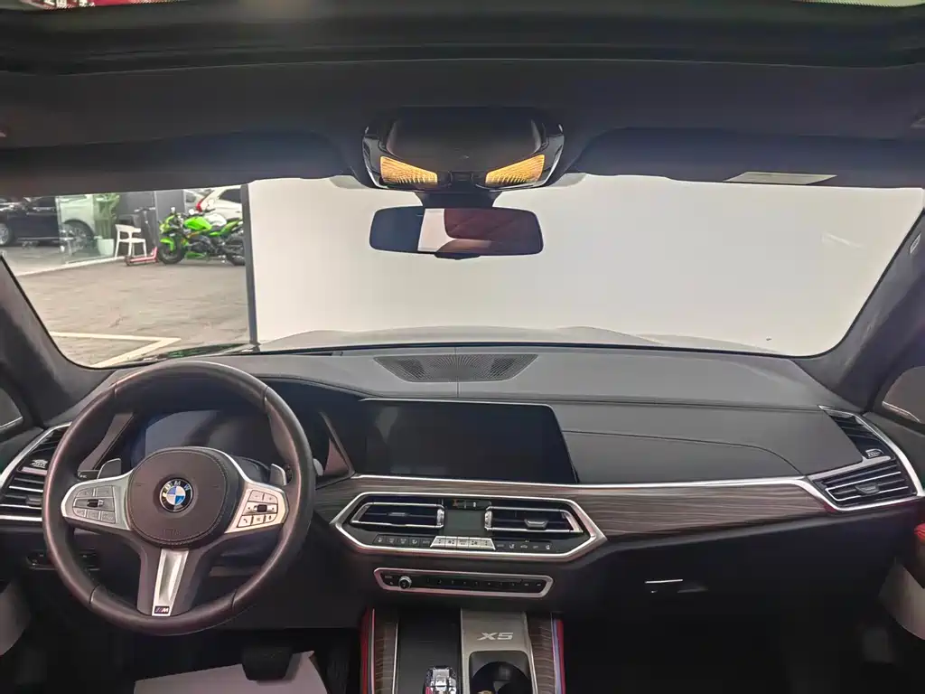 BMW BMW X5 2022 xDrive 40Li M Sport Package 2023 - thumbnail 9