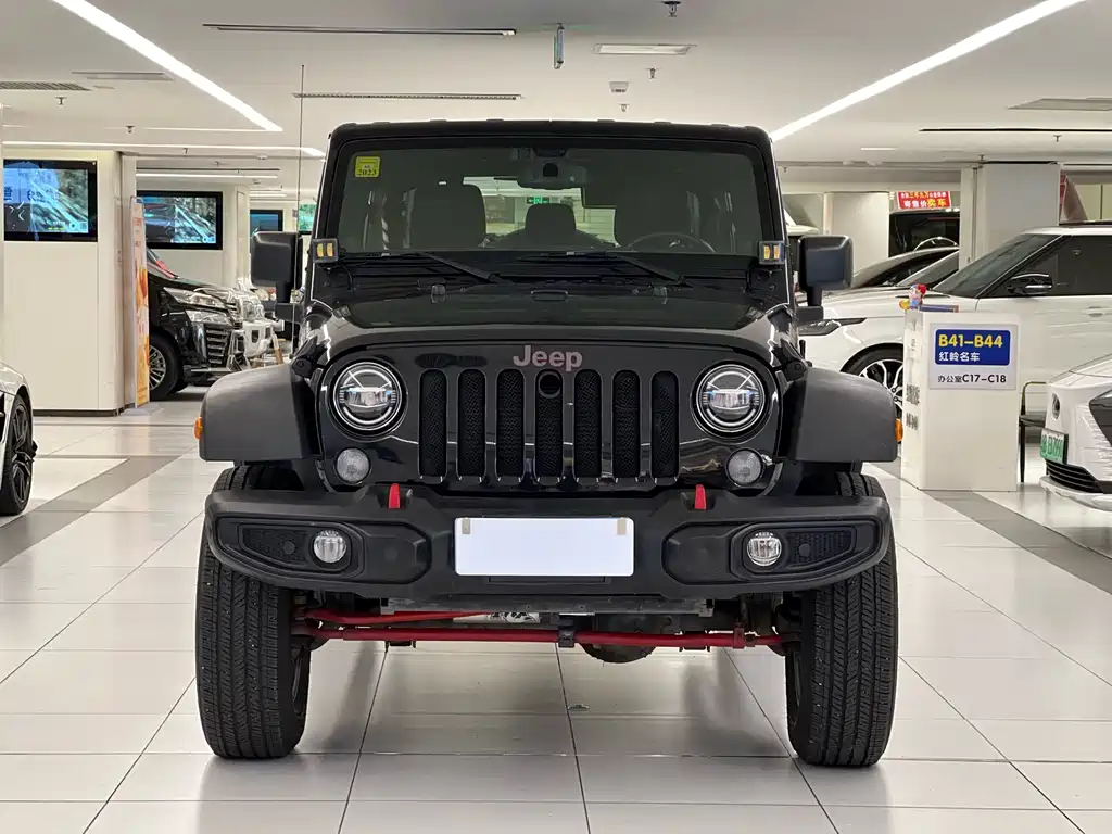 Jeep Jeep Wrangler 2014 3.0L Sahara 4-door 2015 - thumbnail 2