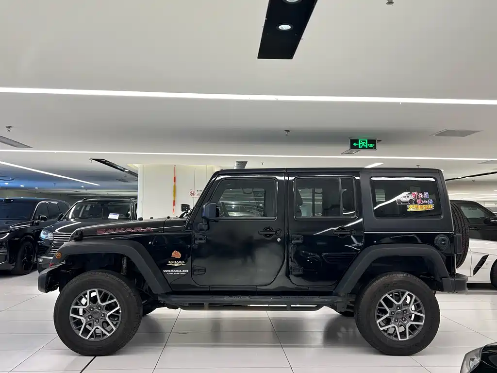 Jeep Jeep Wrangler 2014 3.0L Sahara 4-door 2015 - thumbnail 4