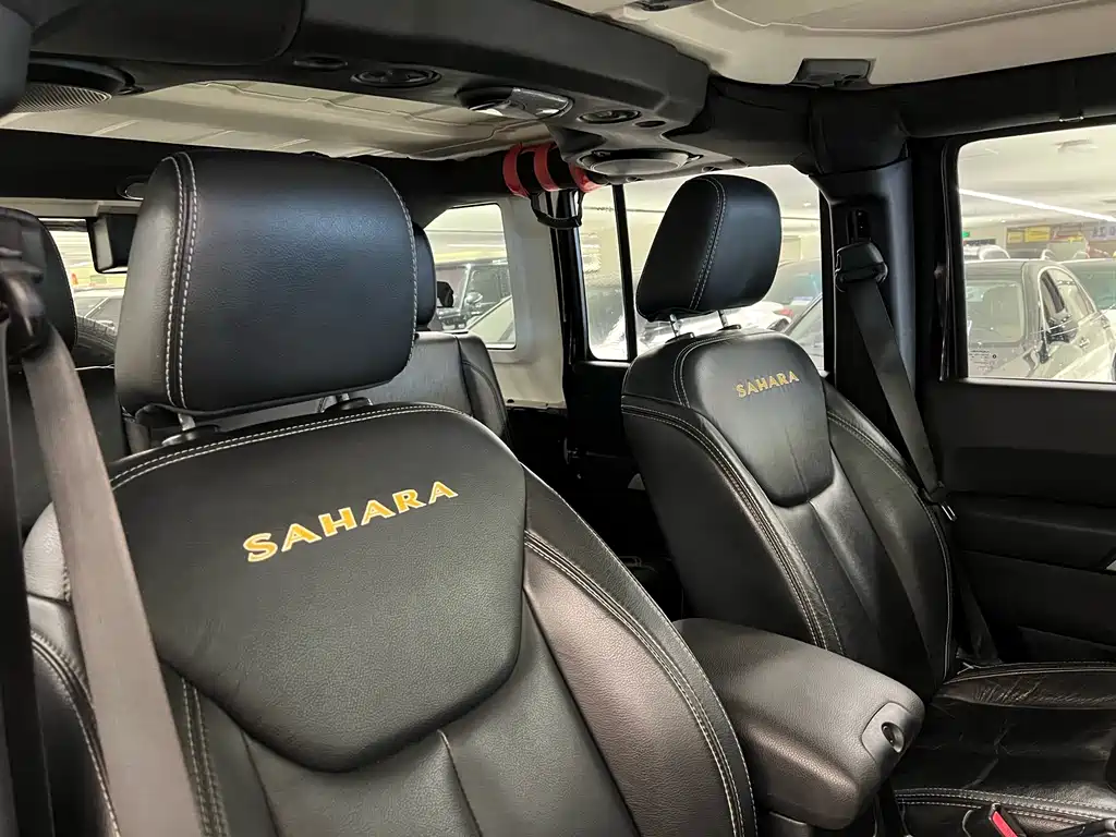 Jeep Jeep Wrangler 2014 3.0L Sahara 4-door 2015 - thumbnail 16