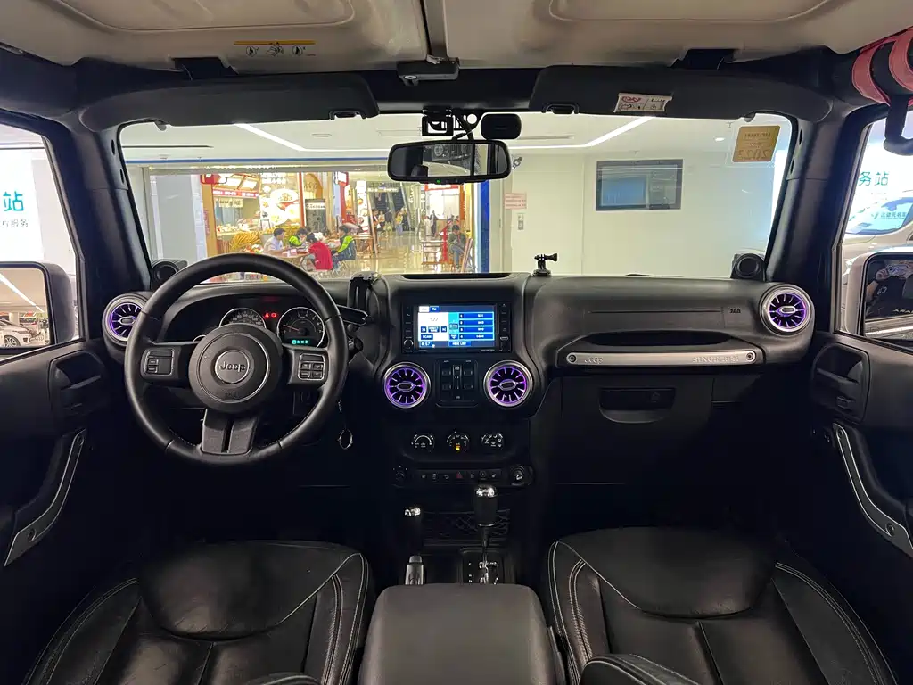Jeep Jeep Wrangler 2014 3.0L Sahara 4-door 2015 - thumbnail 17