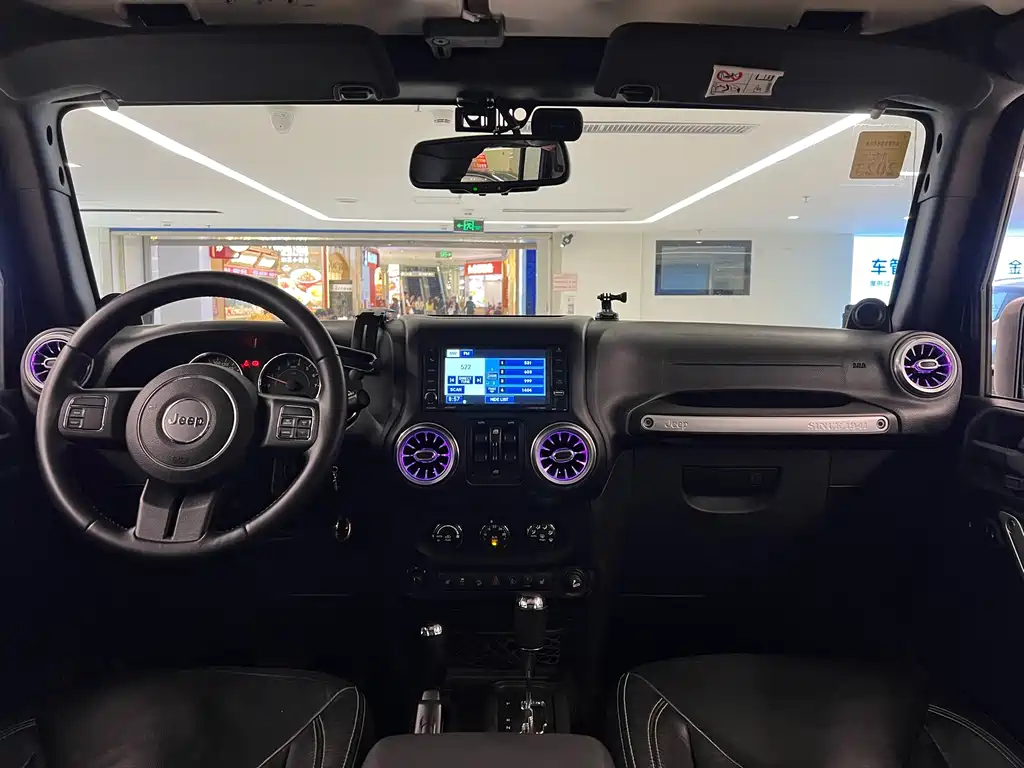 Jeep Jeep Wrangler 2014 3.0L Sahara 4-door 2015 - thumbnail 18