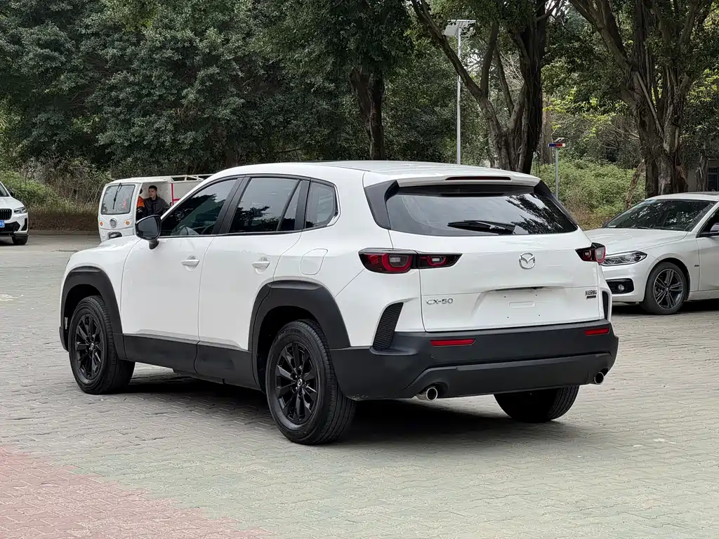 Mazda Mazda CX-50 2023 2.0L Luxe 2023 - thumbnail 3