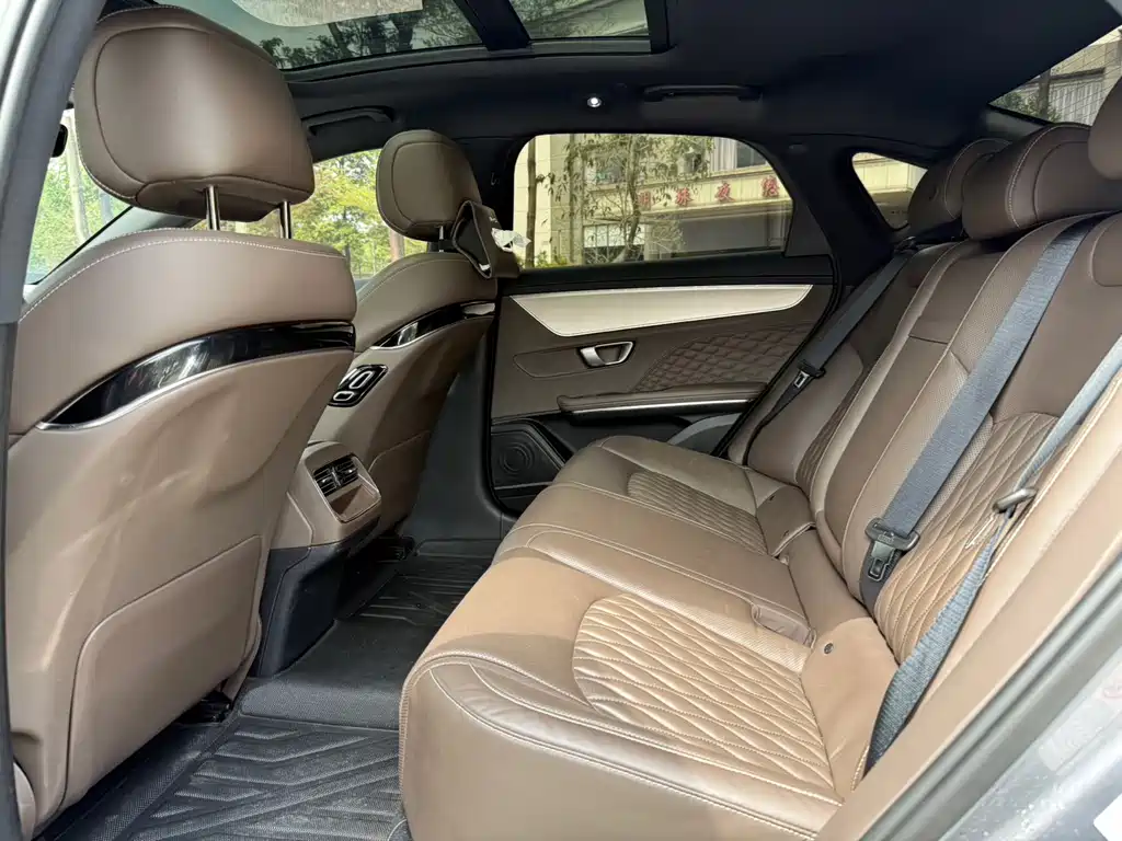 BYD BYD Han 2023 DM-i Champion Edition 121KM Luxury Model 2023 - thumbnail 8