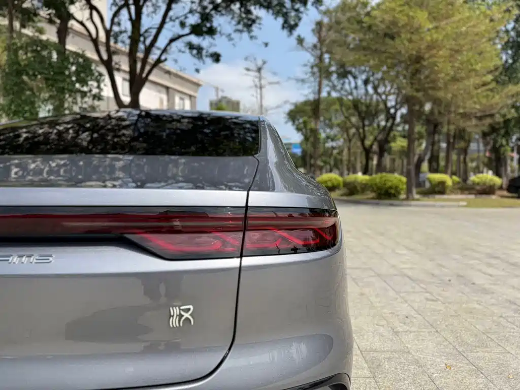 BYD BYD Han 2023 DM-i Champion Edition 121KM Luxury Model 2023 - thumbnail 17