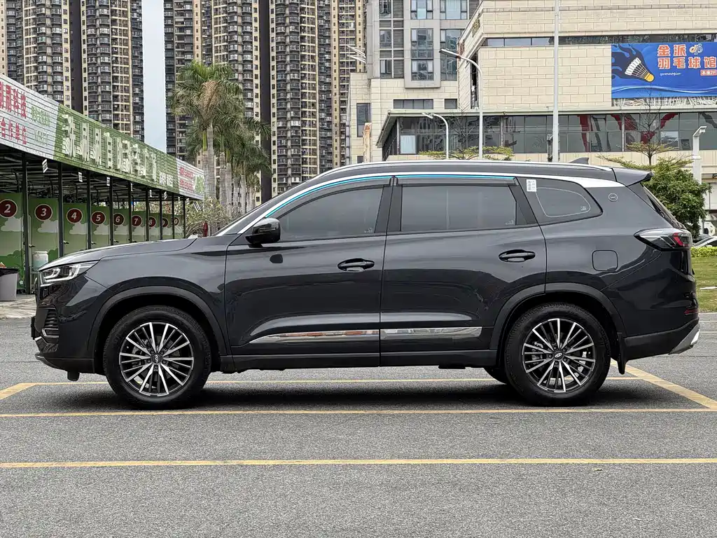Chery Tiggo 8 2025 Model Excellence Edition 230TCI Manual Comfort Version 5-Seat 2024 - thumbnail 4