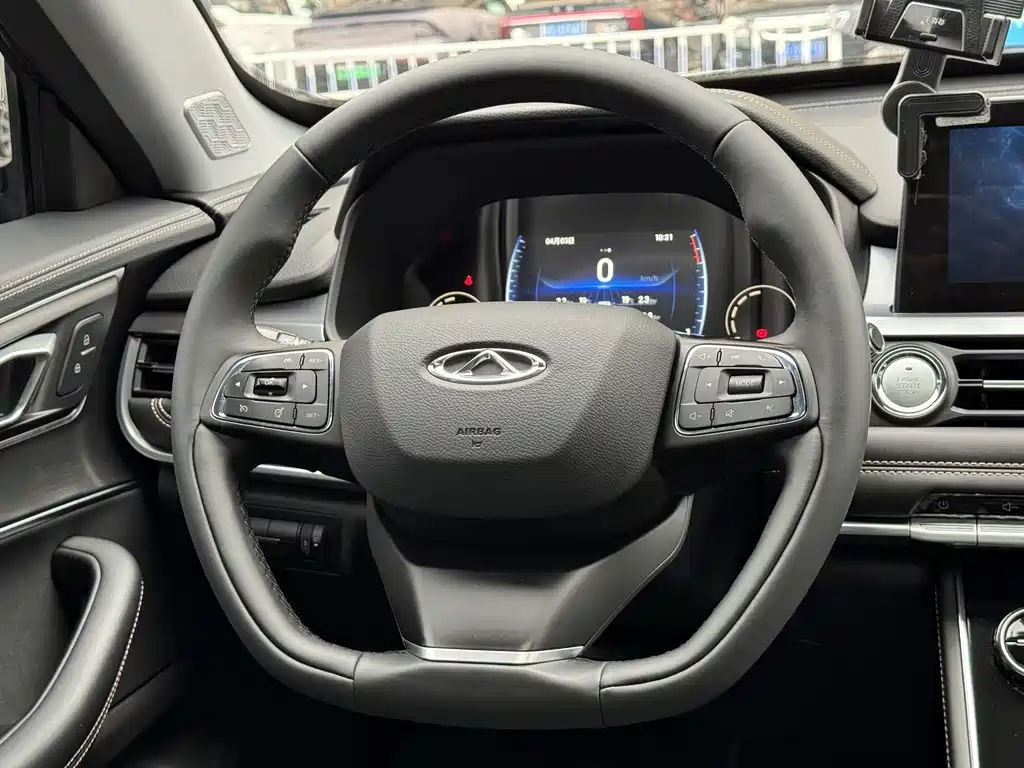 Chery Tiggo 8 2025 Model Excellence Edition 230TCI Manual Comfort Version 5-Seat 2024 - thumbnail 15