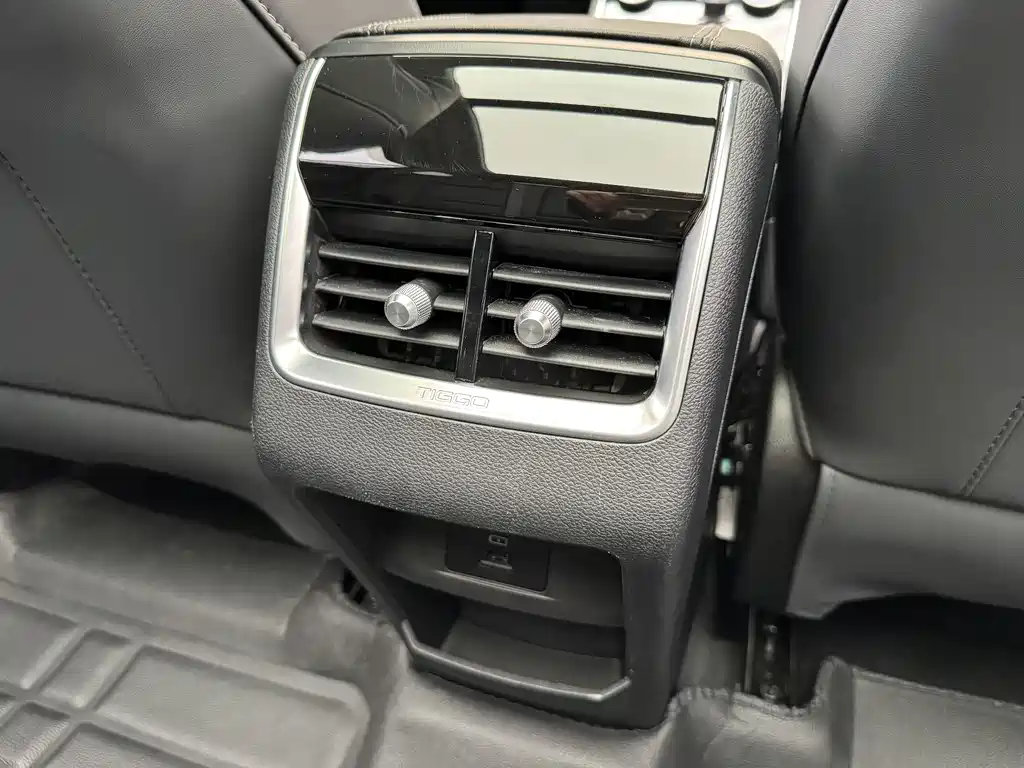 Chery Tiggo 8 2025 Model Excellence Edition 230TCI Manual Comfort Version 5-Seat 2024 - thumbnail 22