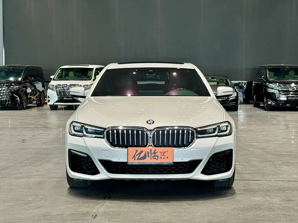 BMW BMW 5 Series 2022 Model Year Facelift 530Li Premium M Sport Package 2022 - thumbnail 2