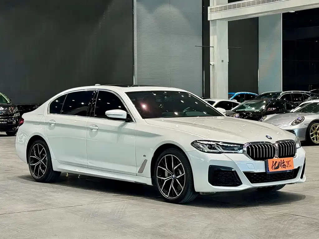 BMW BMW 5 Series 2022 Model Year Facelift 530Li Premium M Sport Package 2022 - thumbnail 3