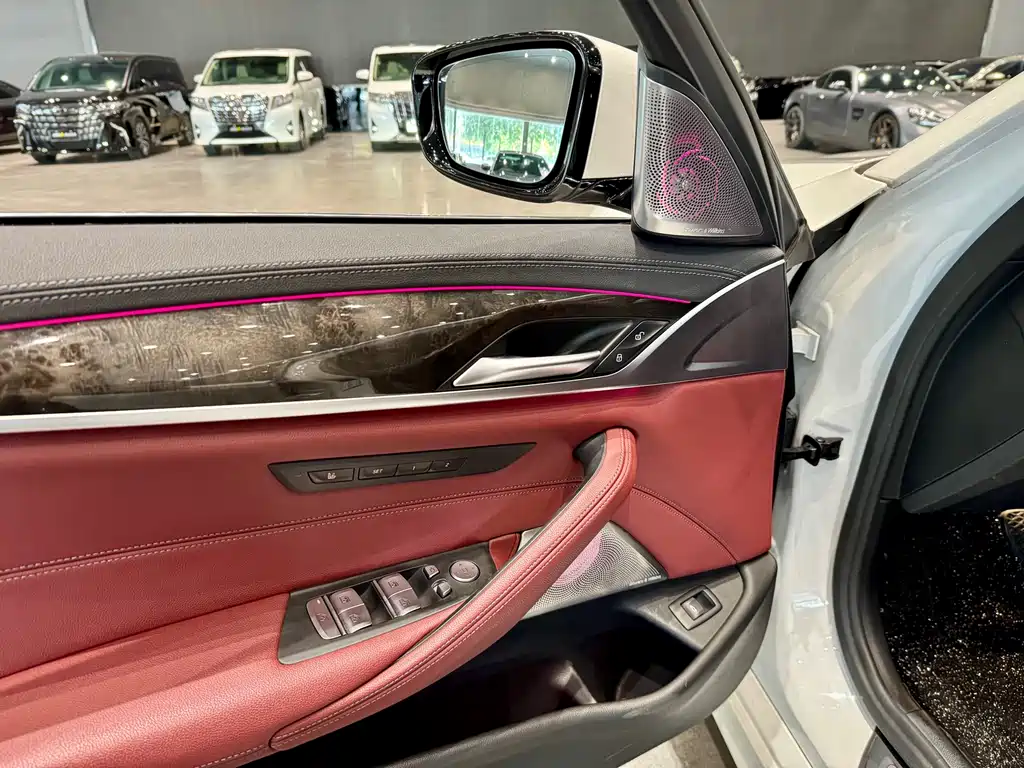 BMW BMW 5 Series 2022 Model Year Facelift 530Li Premium M Sport Package 2022 - thumbnail 12
