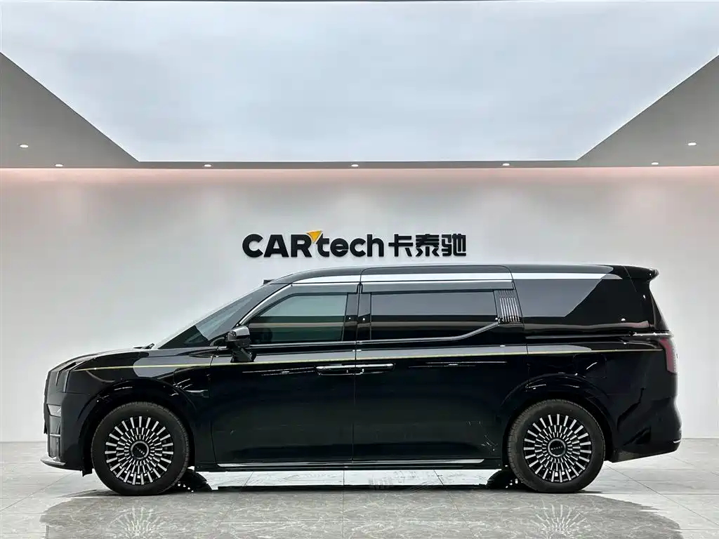Zeekr Zeekr 009 2024 7-seater AWD 108kWh 2024 - thumbnail 2